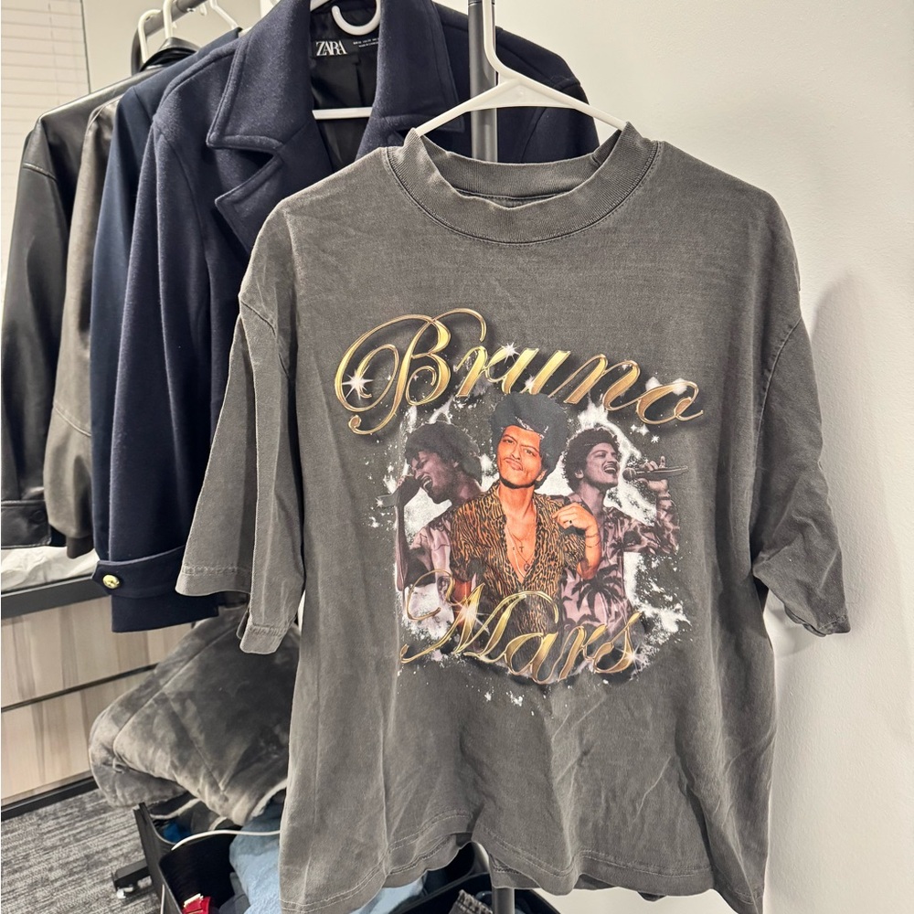 Official Bruno Mars Tour Bootleg Tee (Unisex)